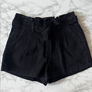 NWT American Eagle Mom Short Super High Rise Black Belted Shorts Womens 4 27W